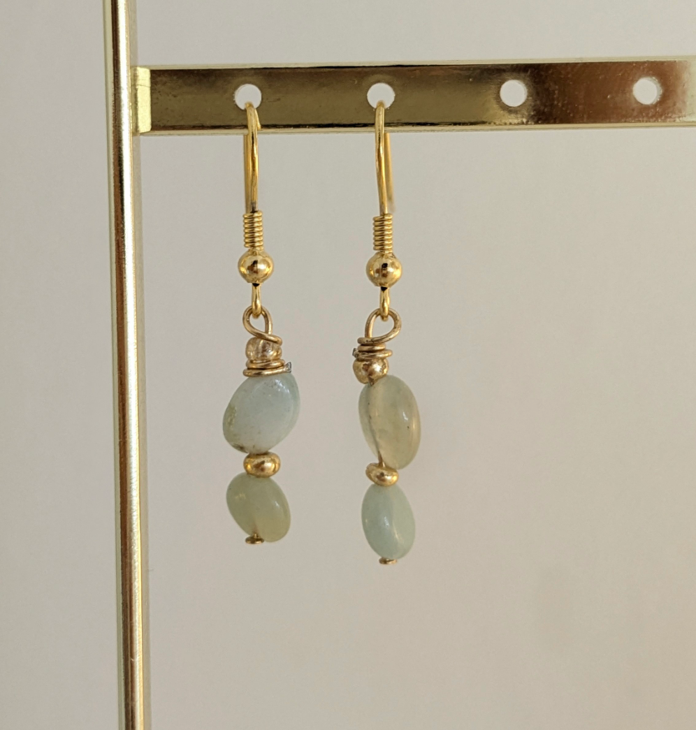 18 עגילי אמזונייט